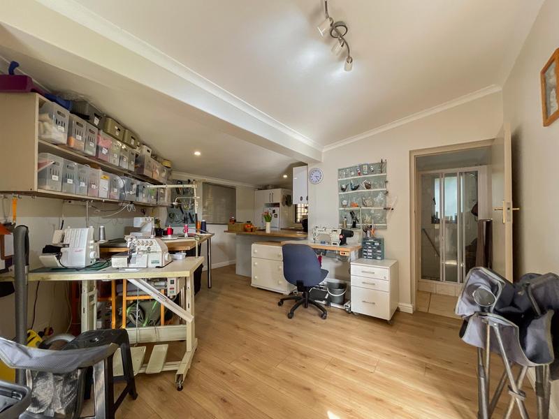 4 Bedroom Property for Sale in Hout Bay Western Cape
